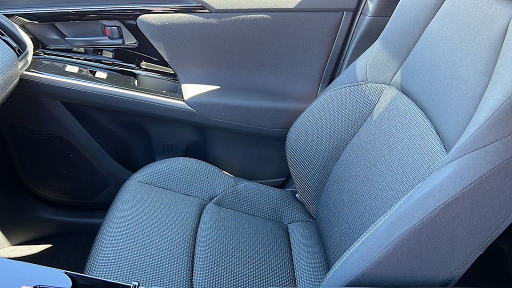 2025 Subaru Solterra Premium 11