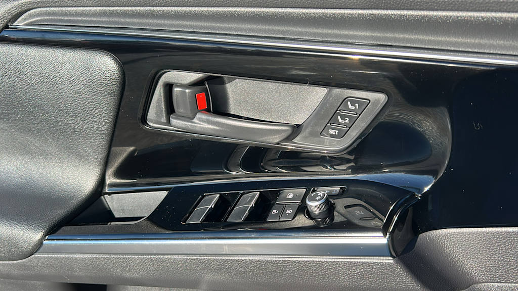 Thumbnail: 2023 Subaru Solterra - 27