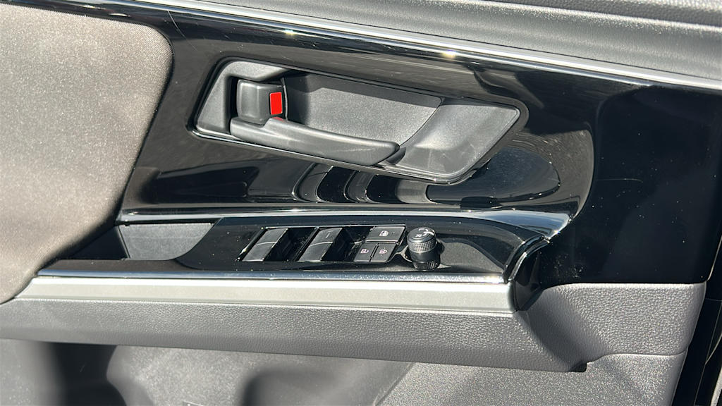 Thumbnail: 2024 Subaru Solterra - 28