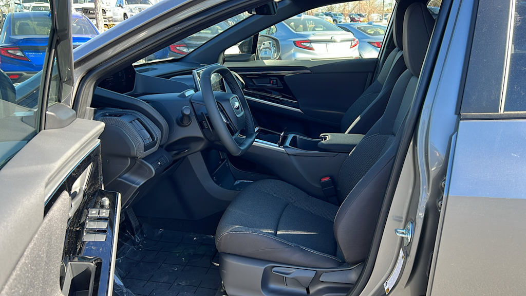 2025 Subaru Solterra Premium 11