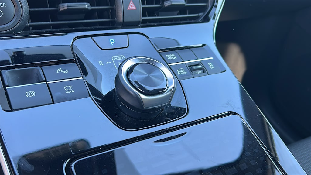 Thumbnail: 2025 Subaru Solterra - 15