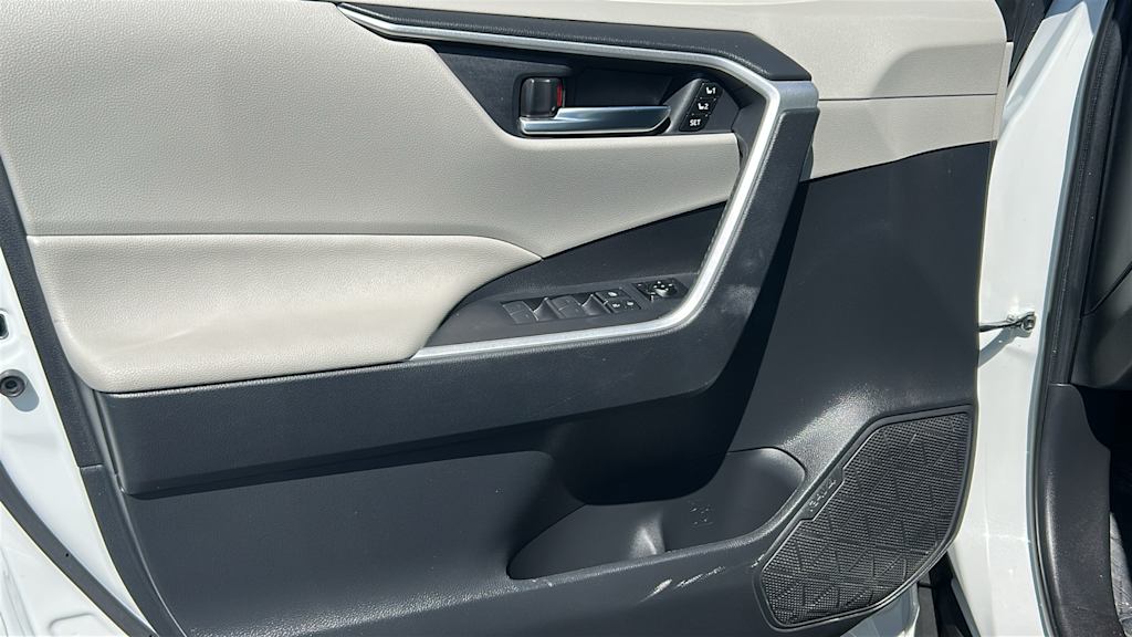 Thumbnail: 2024 Toyota RAV4 - 29