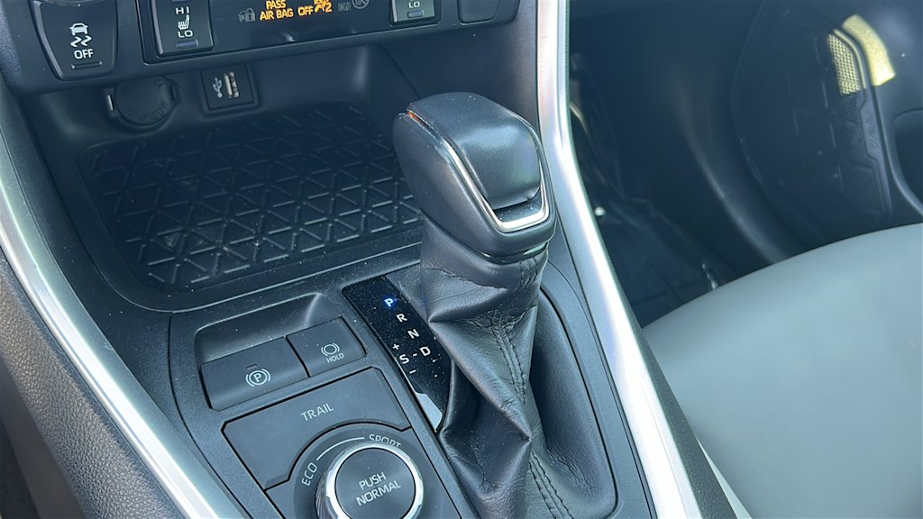 Thumbnail: 2024 Toyota RAV4 - 14