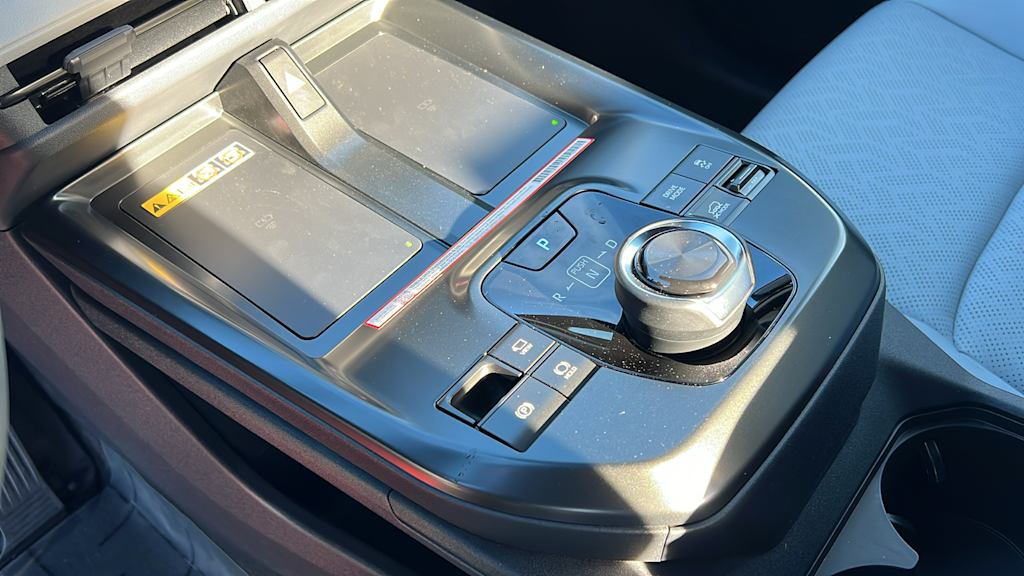 Thumbnail: 2026 Subaru Solterra - 15