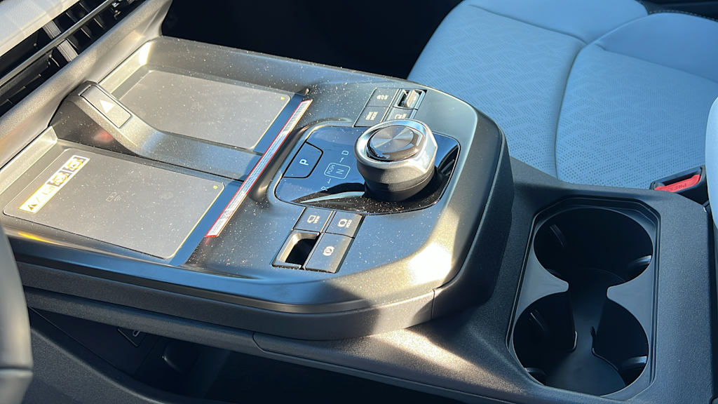 Thumbnail: 2026 Subaru Solterra - 15