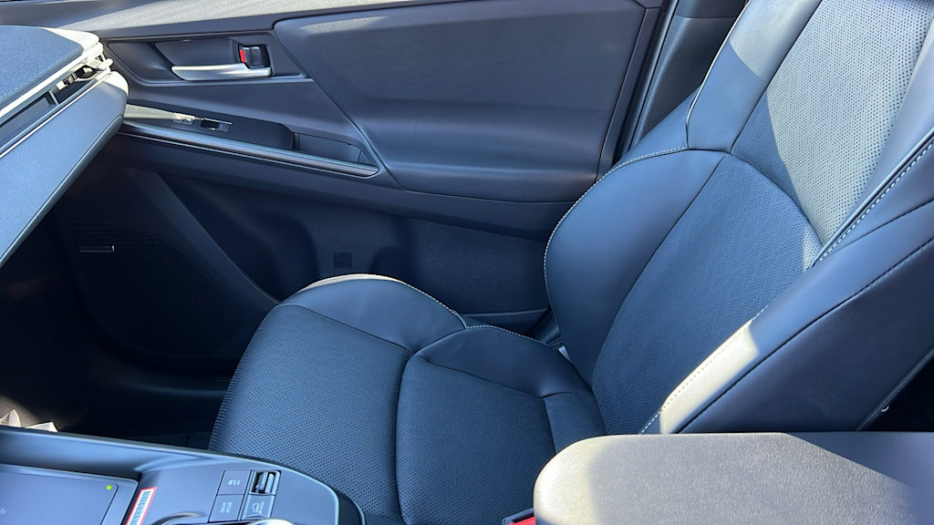 Thumbnail: 2026 Subaru Solterra - 11