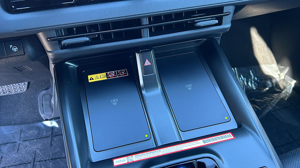 Thumbnail: 2026 Subaru Solterra - 15