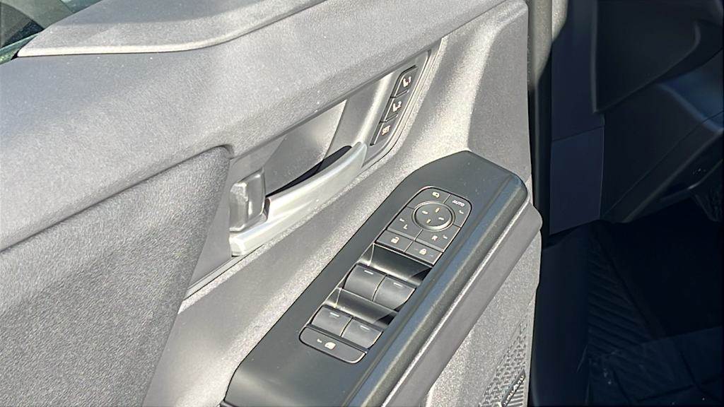 Thumbnail: 2026 Subaru Solterra - 28