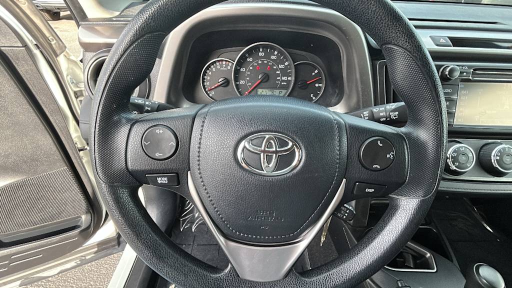 Thumbnail: 2016 Toyota RAV4 - 9