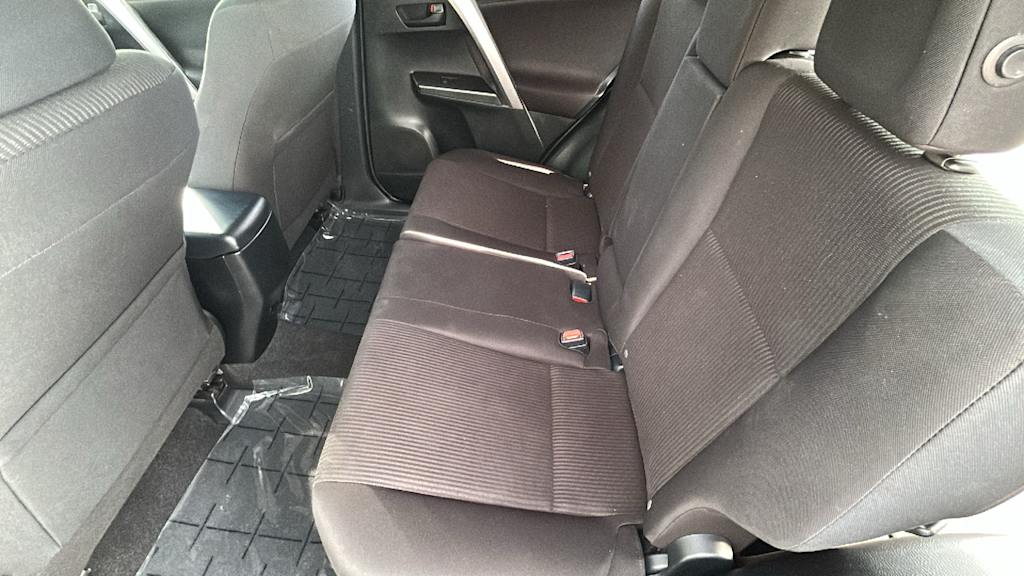 Thumbnail: 2016 Toyota RAV4 - 12