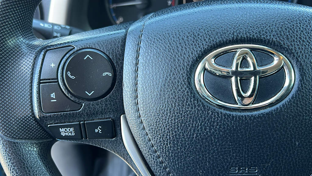 Thumbnail: 2018 Toyota RAV4 - 22