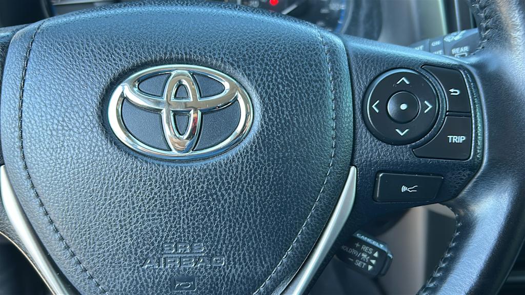 Thumbnail: 2017 Toyota RAV4 - 24