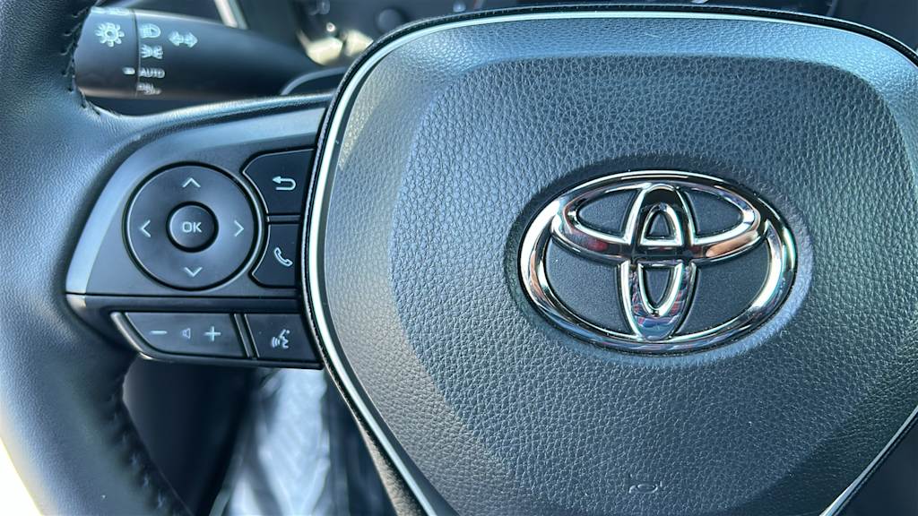 Thumbnail: 2025 Toyota Corolla - 25