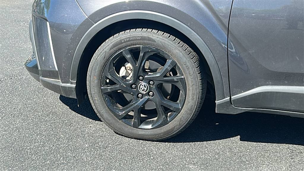 Thumbnail: 2021 Toyota C-HR - 8