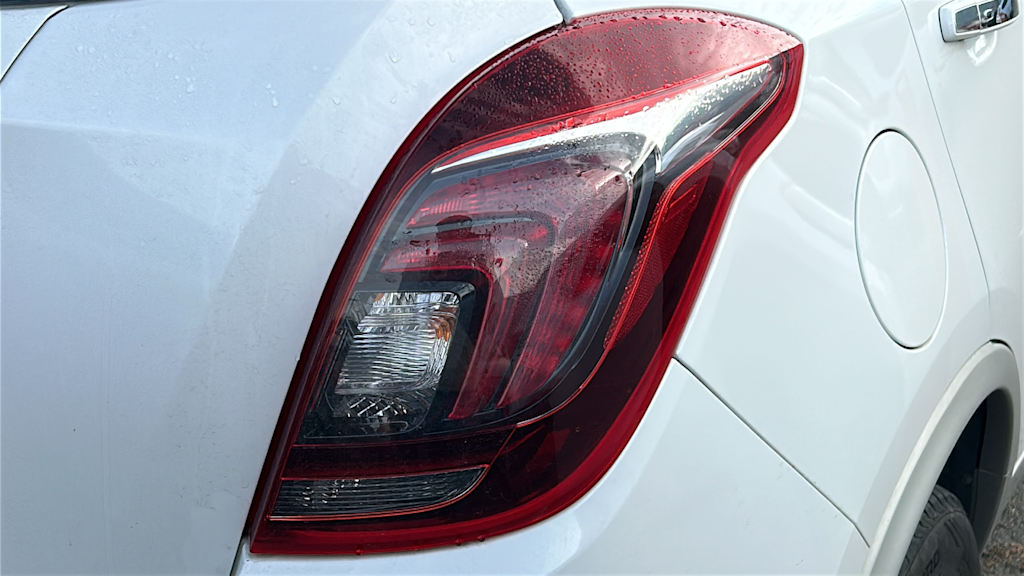 Thumbnail: 2017 Buick Encore - 15