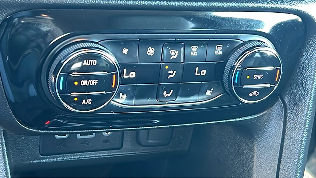 Thumbnail: 2020 Buick Encore GX - 23