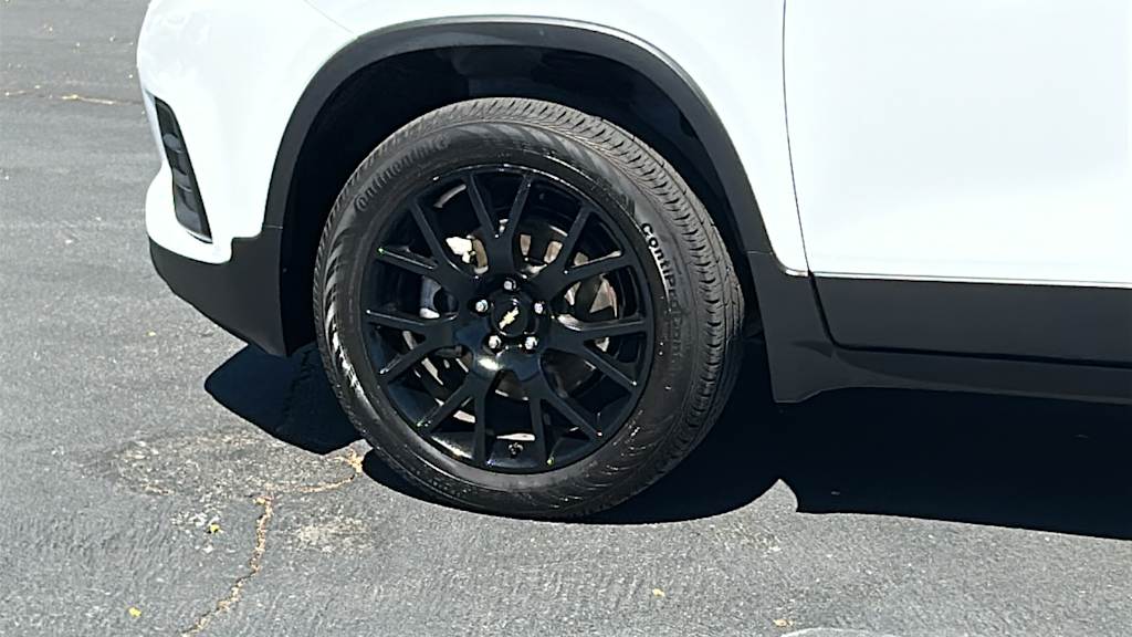 Thumbnail: 2022 Chevrolet Trax - 8