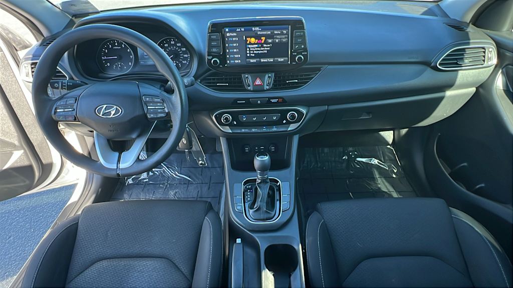 Thumbnail: 2018 Hyundai Elantra - 13