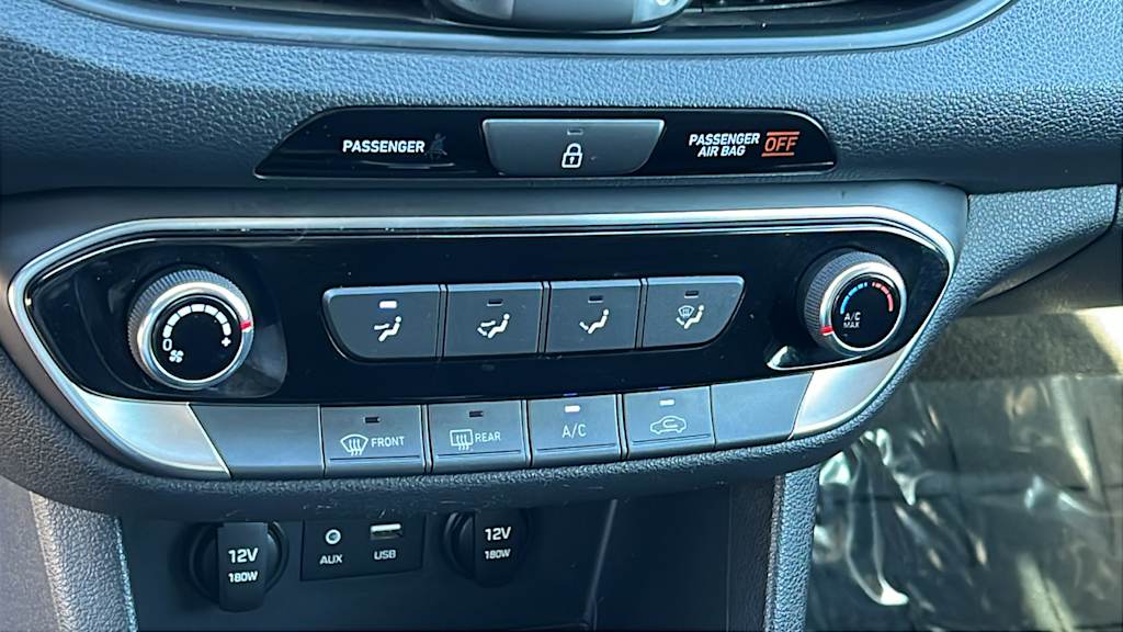 Thumbnail: 2018 Hyundai Elantra - 23