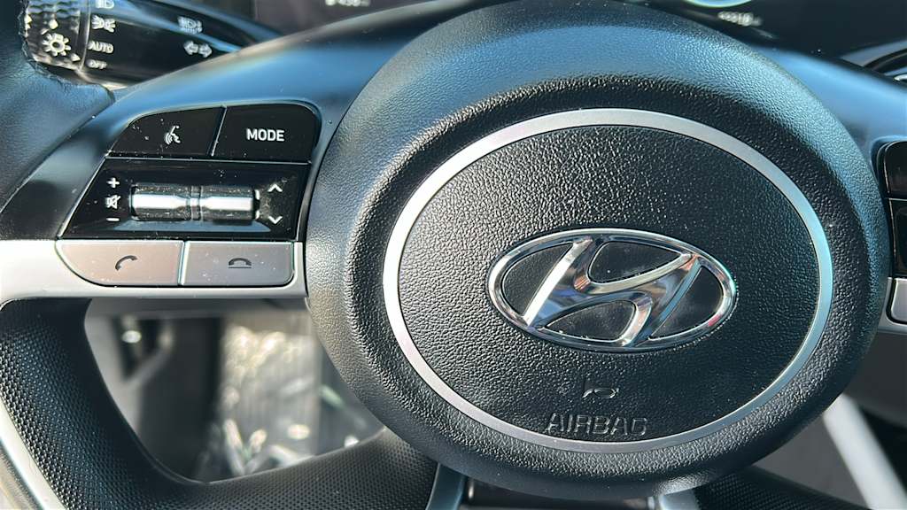 Thumbnail: 2023 Hyundai Elantra - 26