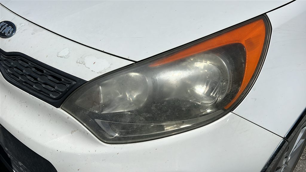 2013 Kia Rio LX 8