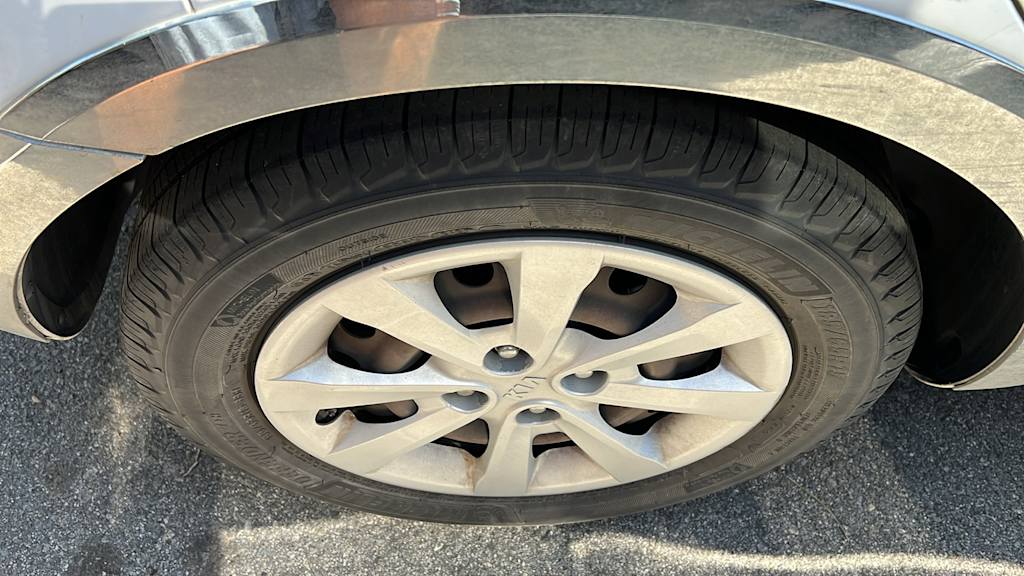 2013 Kia Rio LX 15