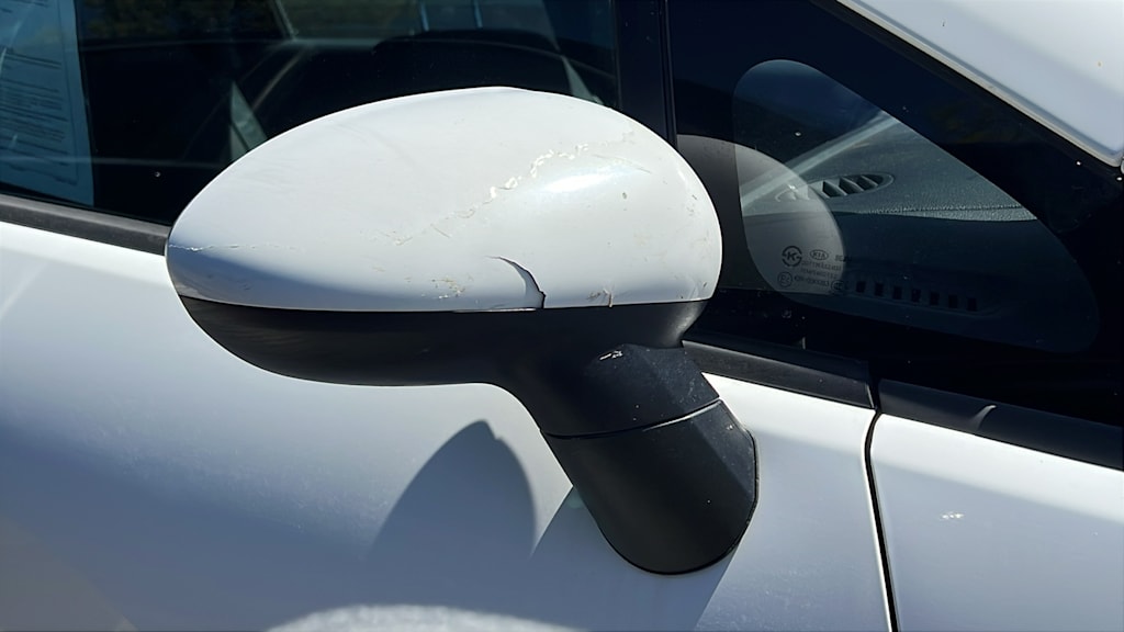 2013 Kia Rio LX 21