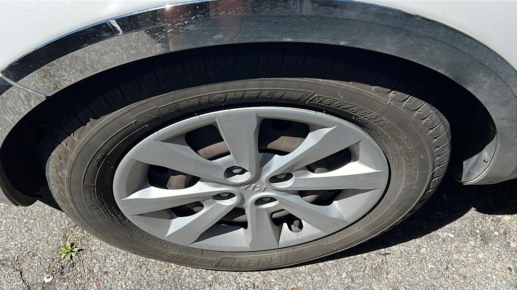 2013 Kia Rio LX 6