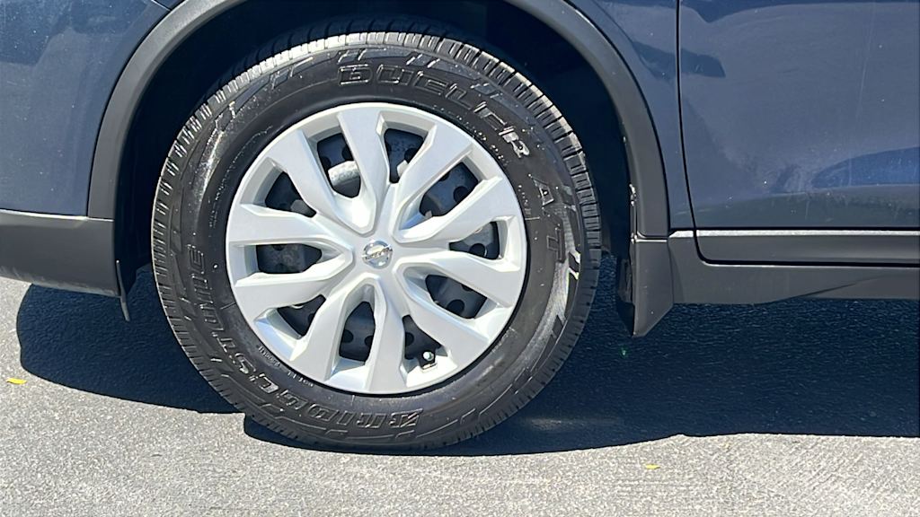 Thumbnail: 2015 Nissan Rogue - 8