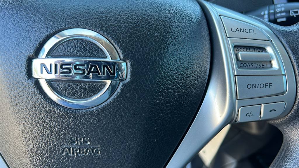 Thumbnail: 2015 Nissan Rogue - 26