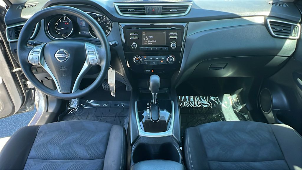 Thumbnail: 2015 Nissan Rogue - 13
