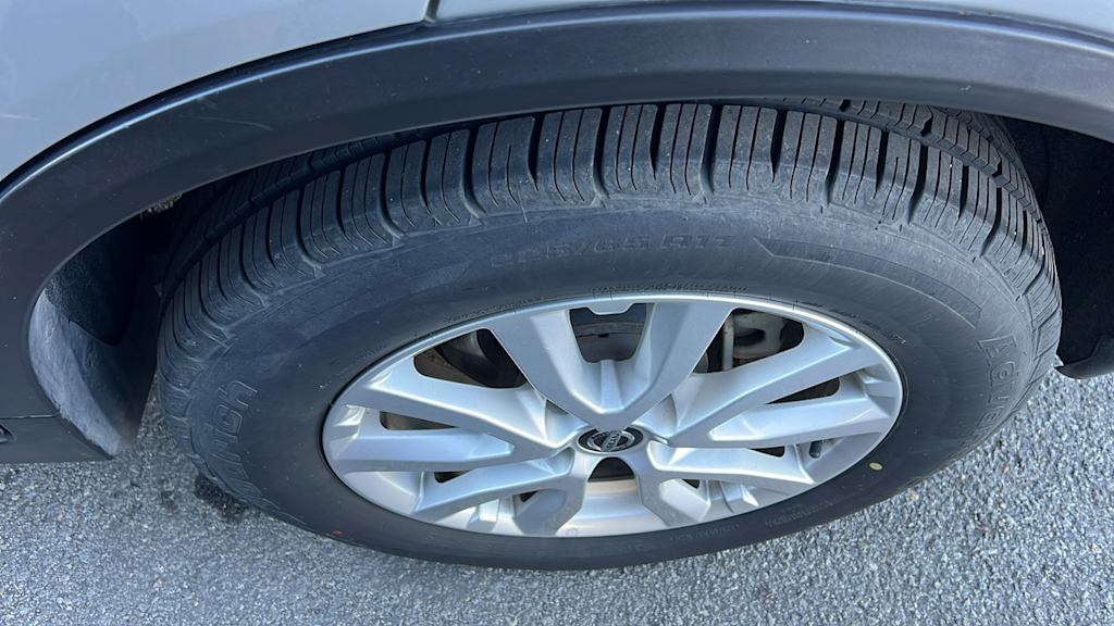 Thumbnail: 2019 Nissan Rogue - 9