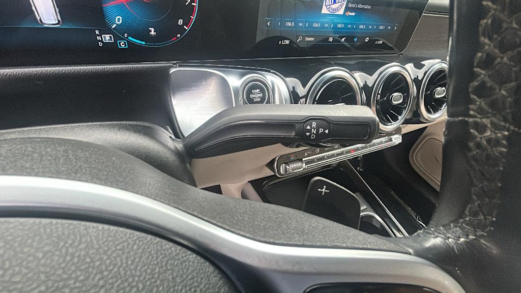 Thumbnail: 2021 Mercedes-Benz GLB - 23