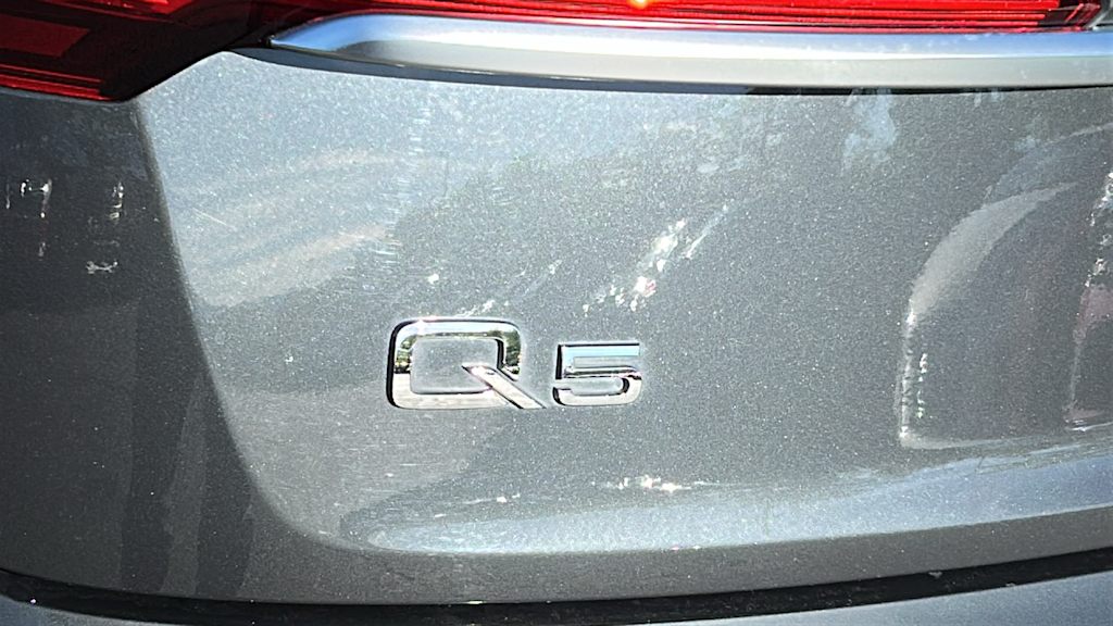 Thumbnail: 2021 Audi Q5 - 7