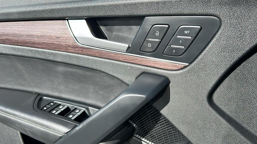 Thumbnail: 2021 Audi Q5 - 28