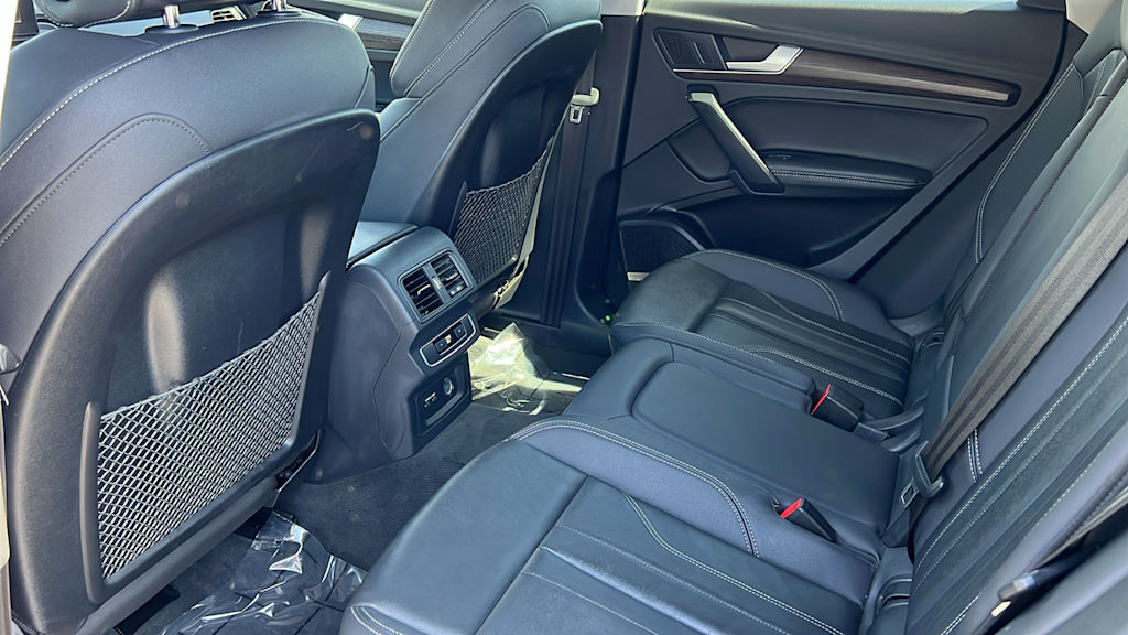 Thumbnail: 2024 Audi Q5 - 12