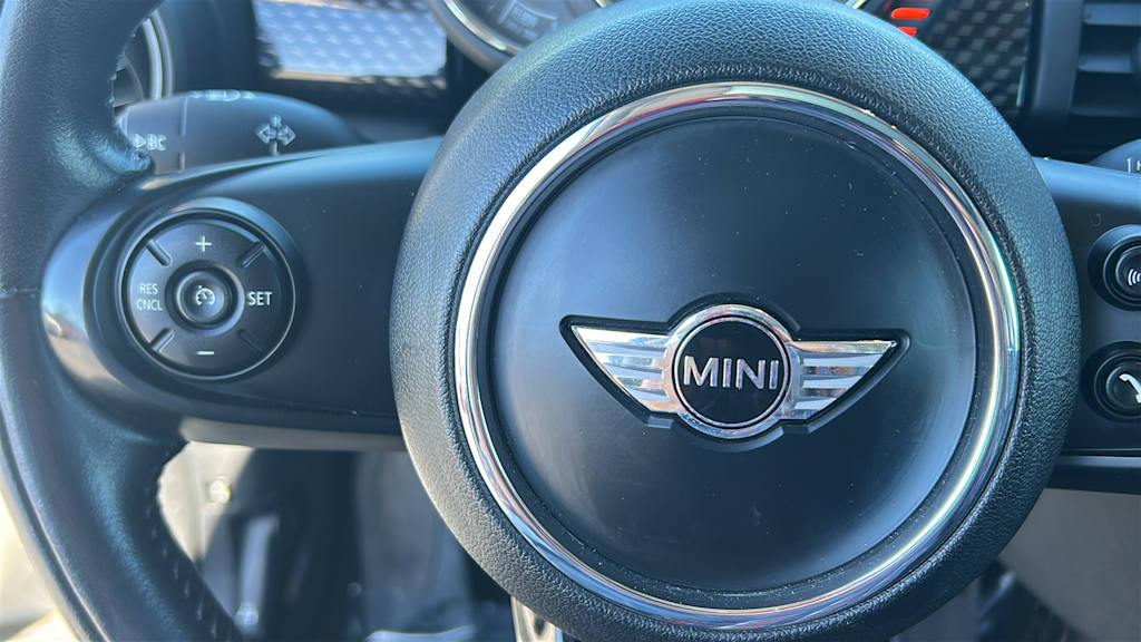 Thumbnail: 2017 MINI Cooper - 25