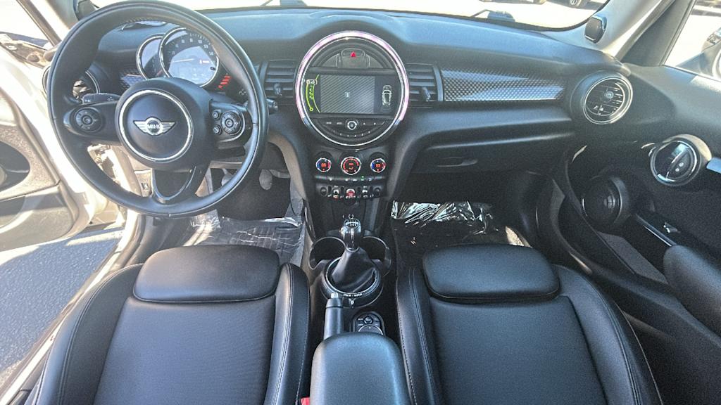 Thumbnail: 2017 MINI Cooper - 13