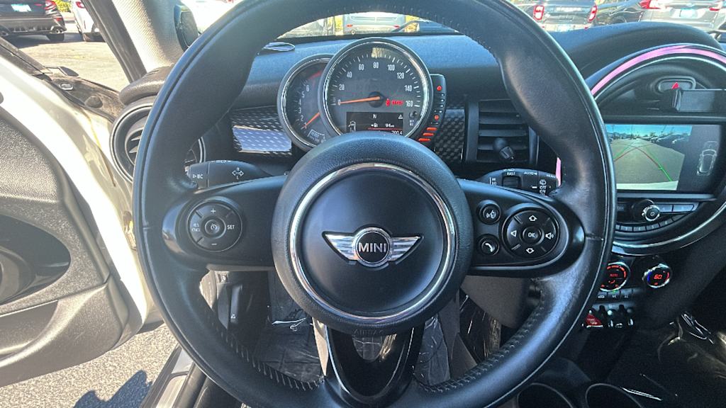 Thumbnail: 2017 MINI Cooper - 9