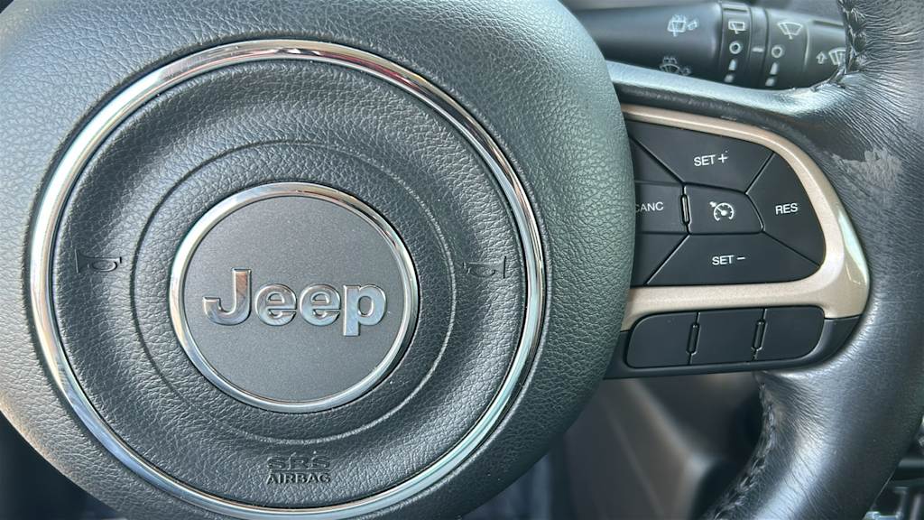 Thumbnail: 2017 Jeep Renegade - 26