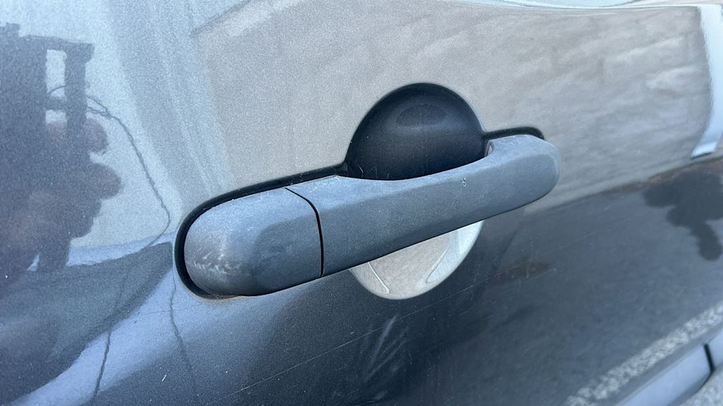 Thumbnail: 2019 Jeep Renegade - 17