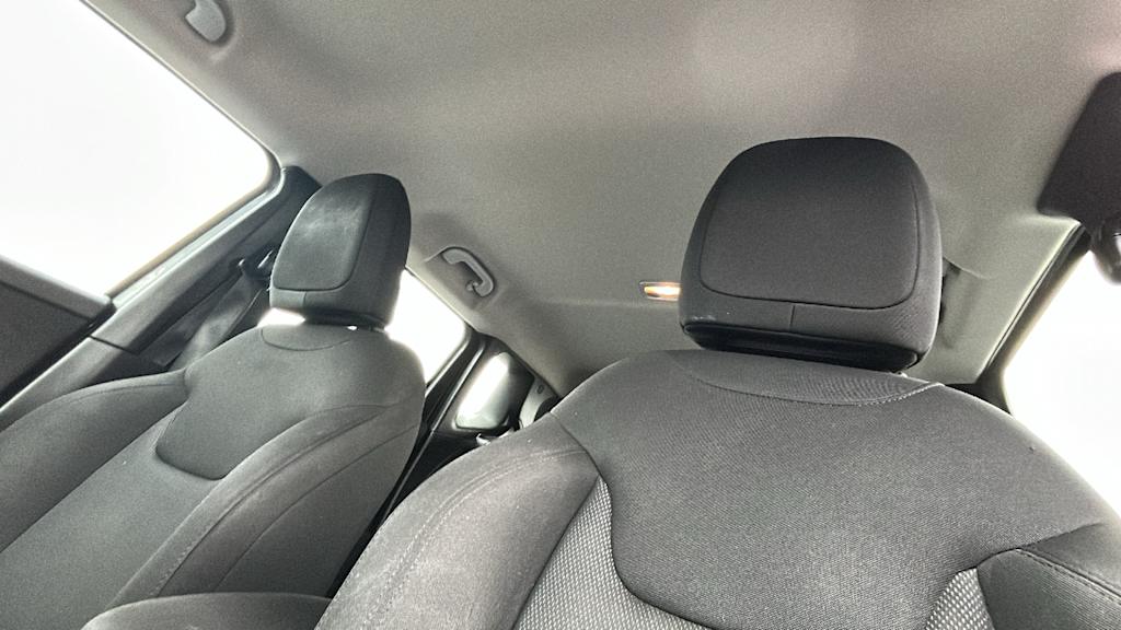 Thumbnail: 2019 Jeep Renegade - 10