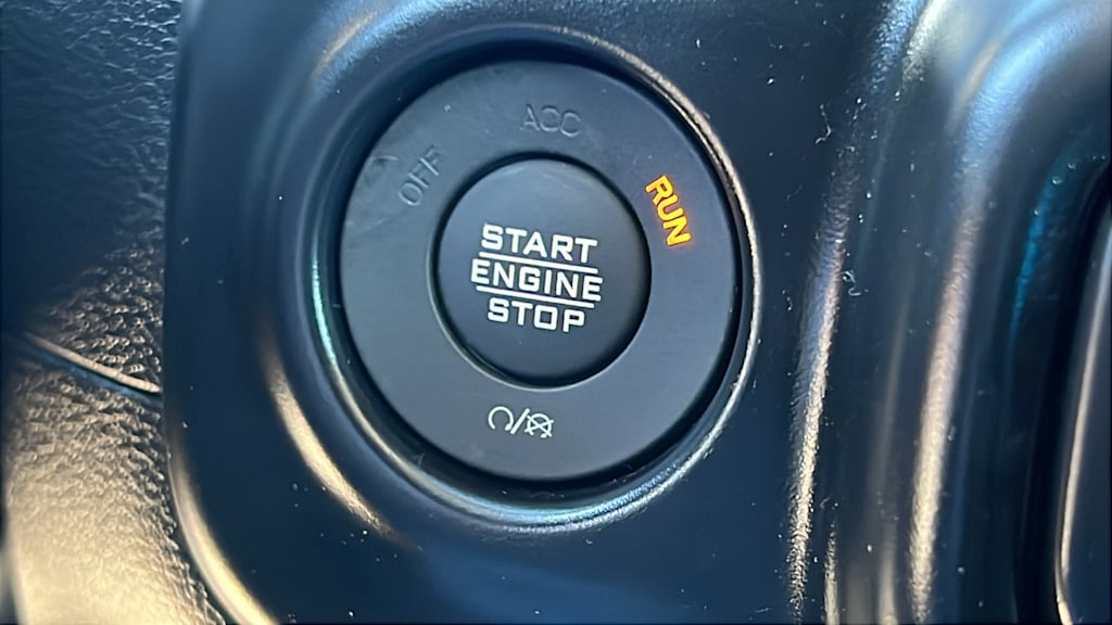 Thumbnail: 2022 Jeep Wrangler - 22