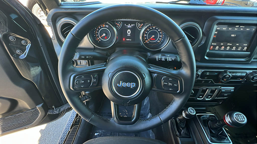 Thumbnail: 2022 Jeep Wrangler - 9