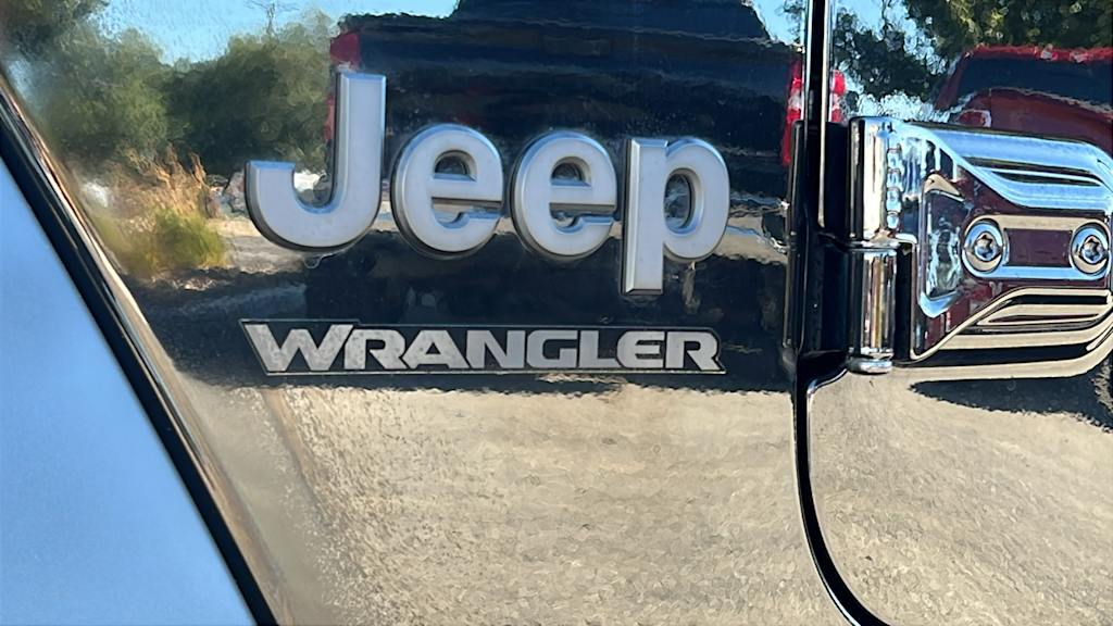 Thumbnail: 2022 Jeep Wrangler - 7