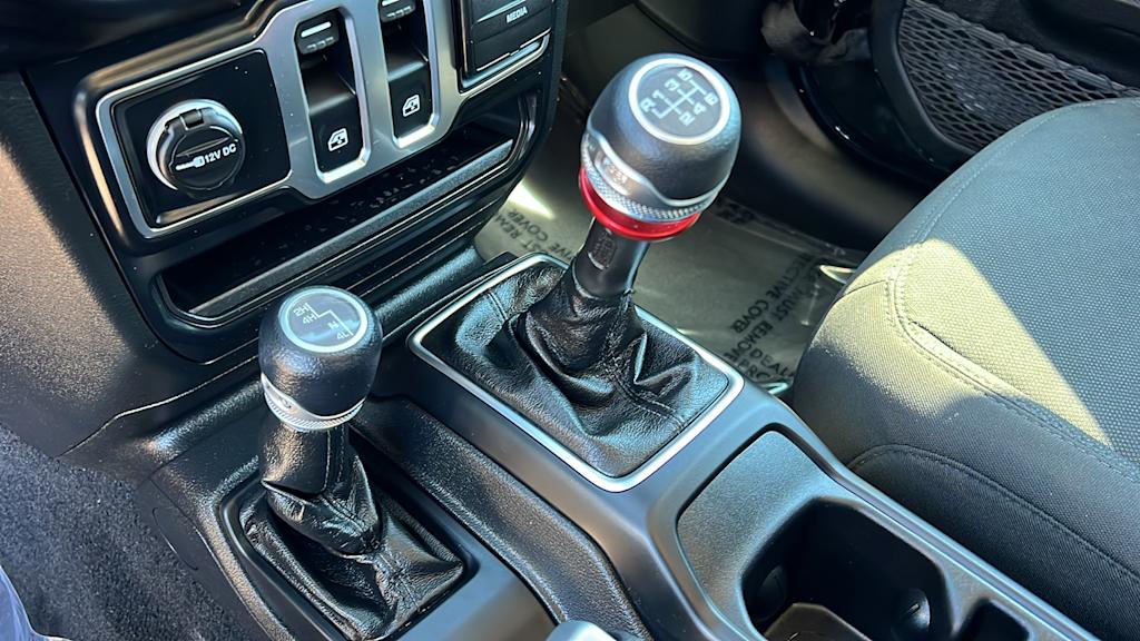 Thumbnail: 2022 Jeep Wrangler - 13