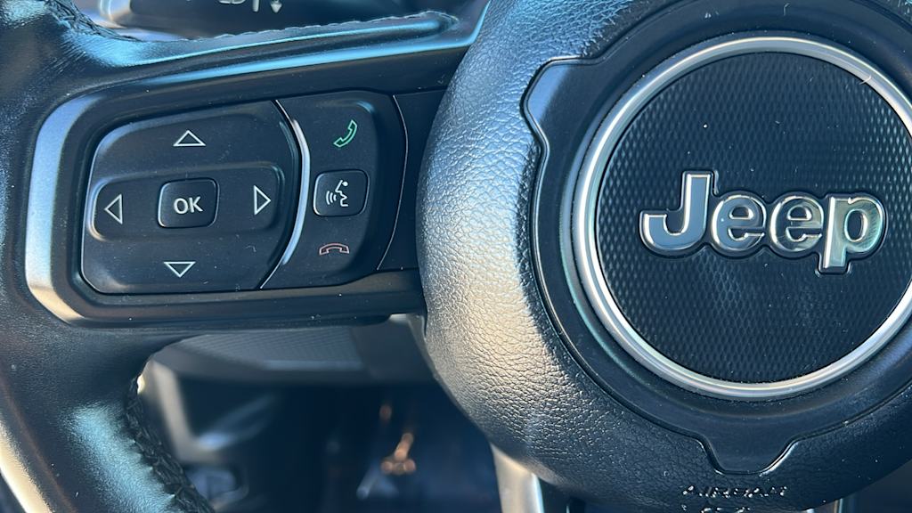 Thumbnail: 2022 Jeep Wrangler - 24