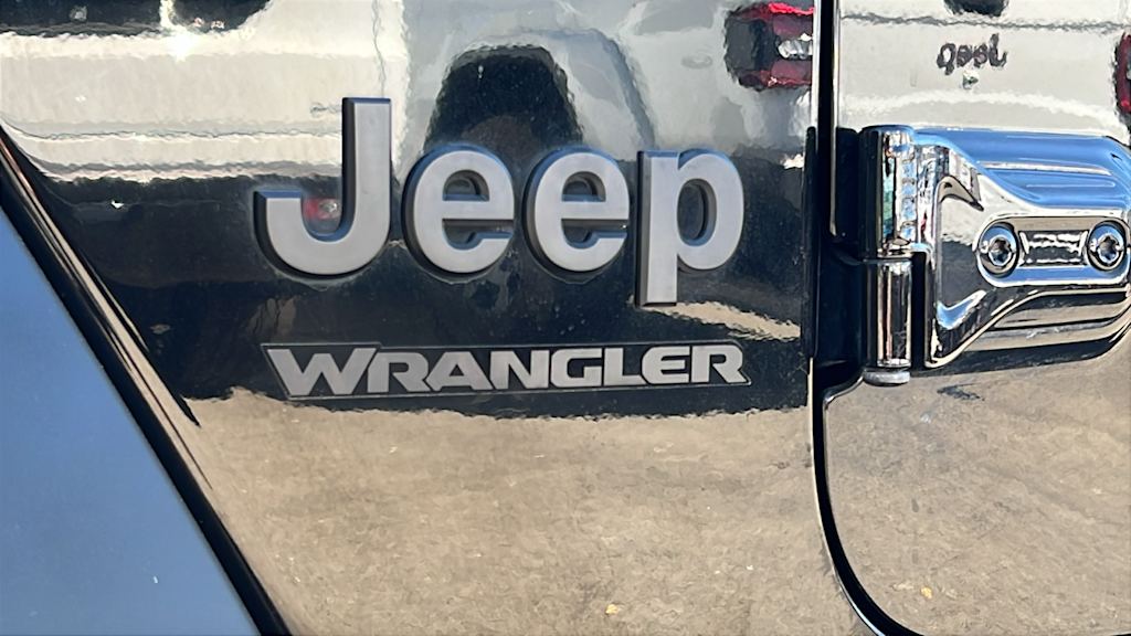 Thumbnail: 2022 Jeep Wrangler - 7