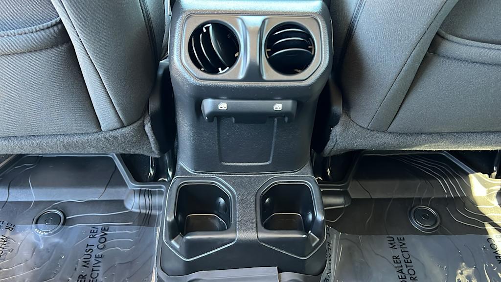 Thumbnail: 2022 Jeep Wrangler - 30