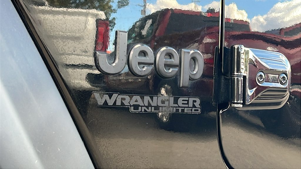 Thumbnail: 2022 Jeep Wrangler - 7